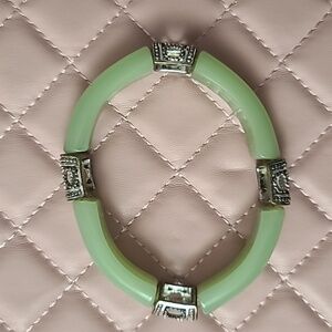 JADE COLORED FASHION BRACELET